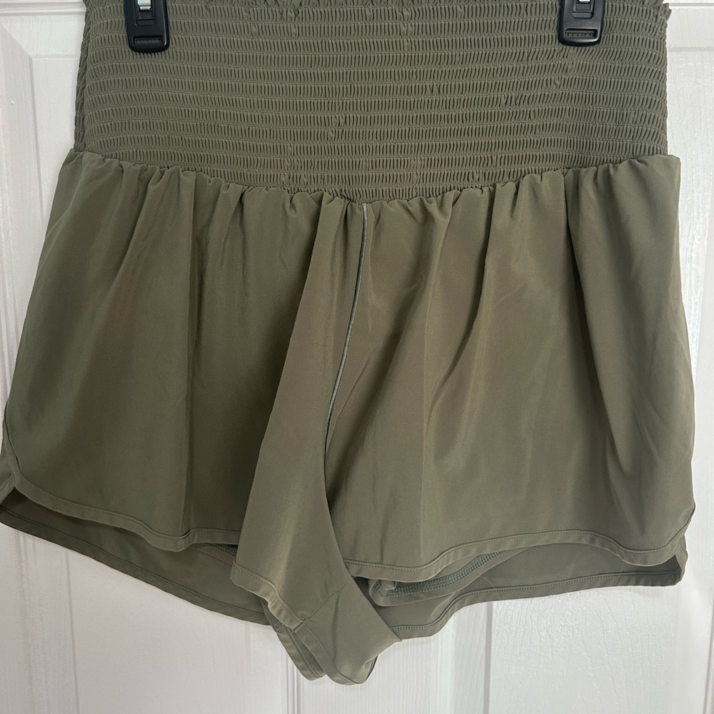 aerie Olive High-Waist Ruffled Active Shorts